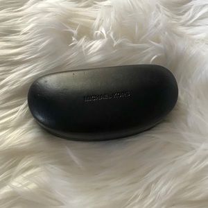 Michael Kors • Sunglasses/Eyeglasses Case
